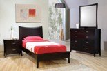 METROPOLITAN
Juvenile Platform Bed